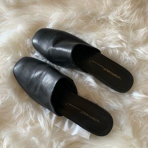 Intentionally blank leather mules shoes